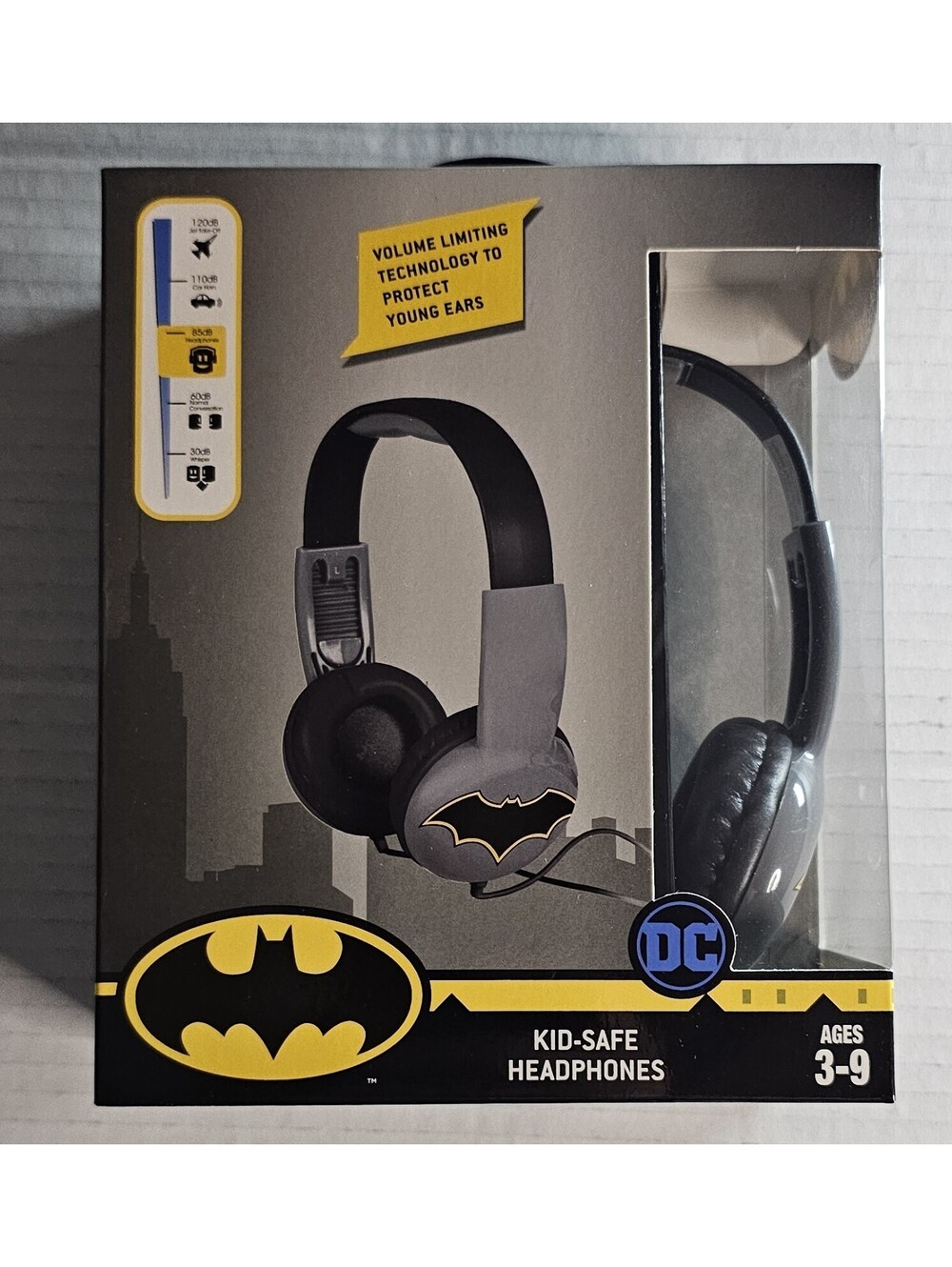 BATMAN Headphones DC COMICS Kid Safe Adjustable OVER EAR Volume Limiting Bass